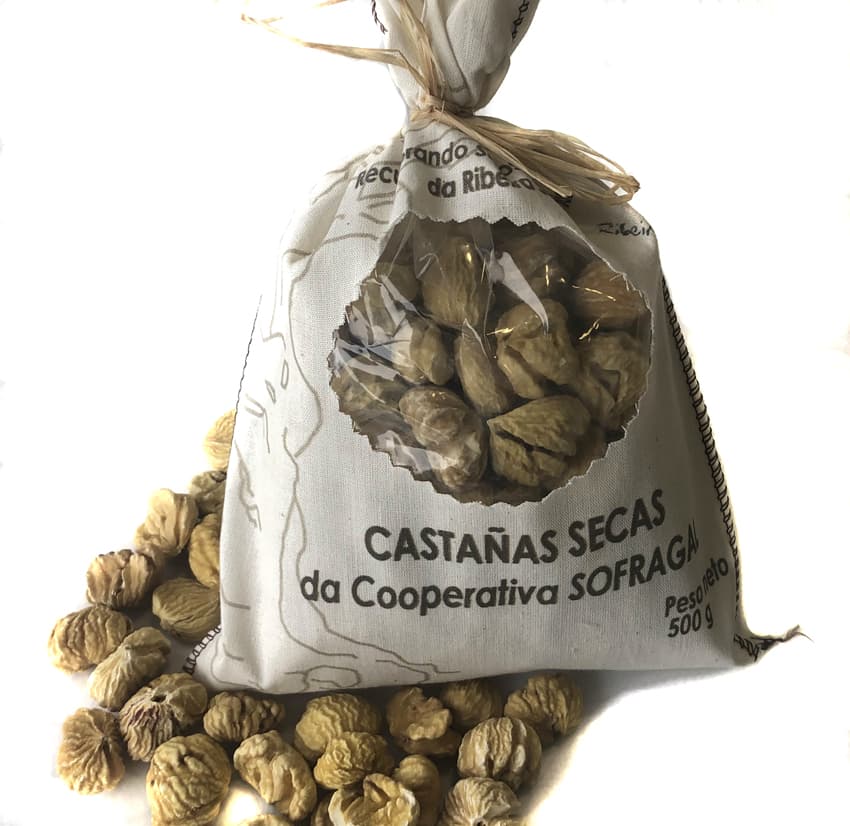 Venta de castañas en Luintra